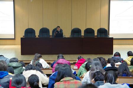 老师细细讲，同学细细听