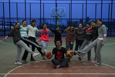 色情av影片
第十三届体育节学生女子篮球联赛第八名